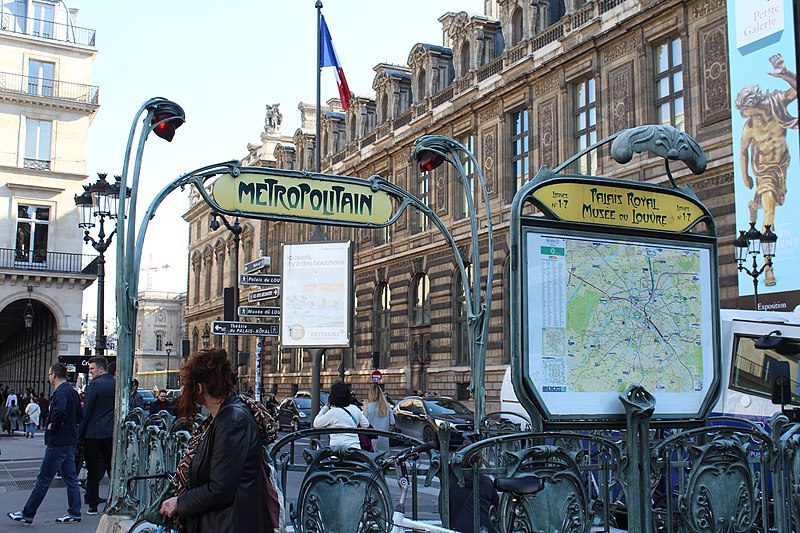 Édicule Guimard de la station Palais-Royal - Paris 1er