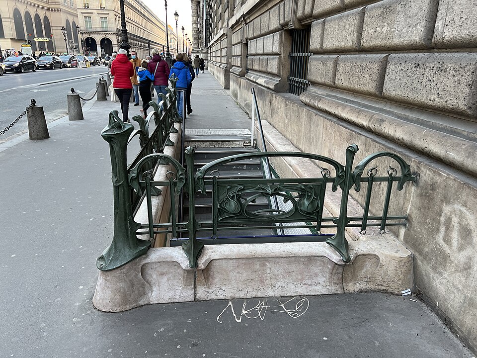 Édicule Guimard de la station Palais-Royal - Paris 1er