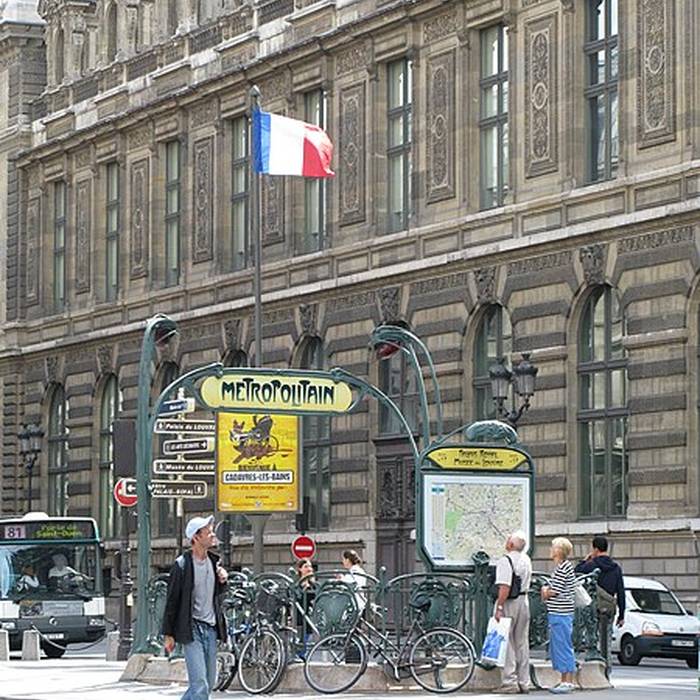 Photo de Édicule Guimard de la station Palais-Royal - Paris 1er