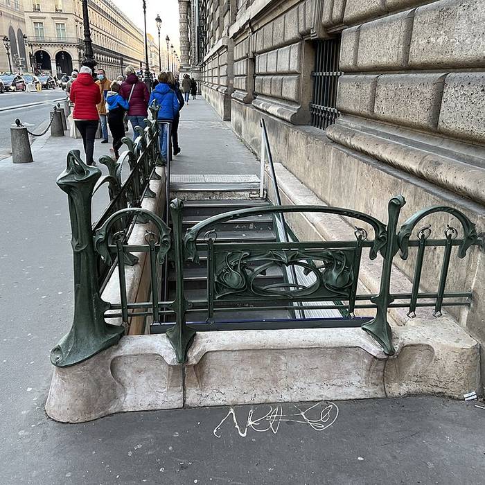 Photo de Édicule Guimard de la station Palais-Royal - Paris 1er