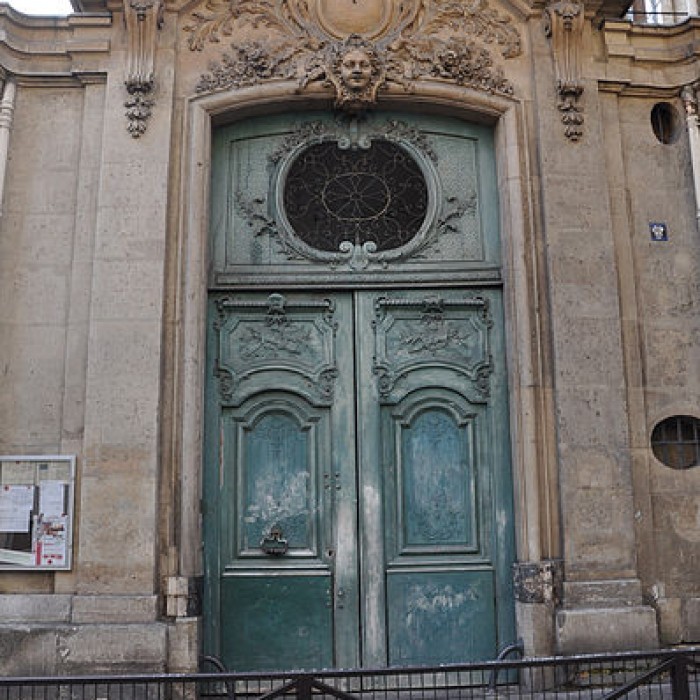 Photo de Collège Pierre-Jean-de-Béranger et immeuble contigü