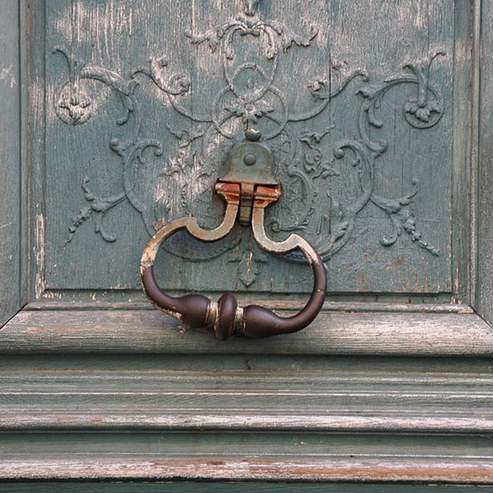 Photo de Collège Pierre-Jean-de-Béranger et immeuble contigü