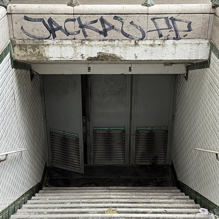 Photo de Édicule Guimard de la station Cité - Paris 4ème