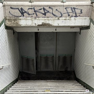 Édicule Guimard de la station Cité - Paris 4ème