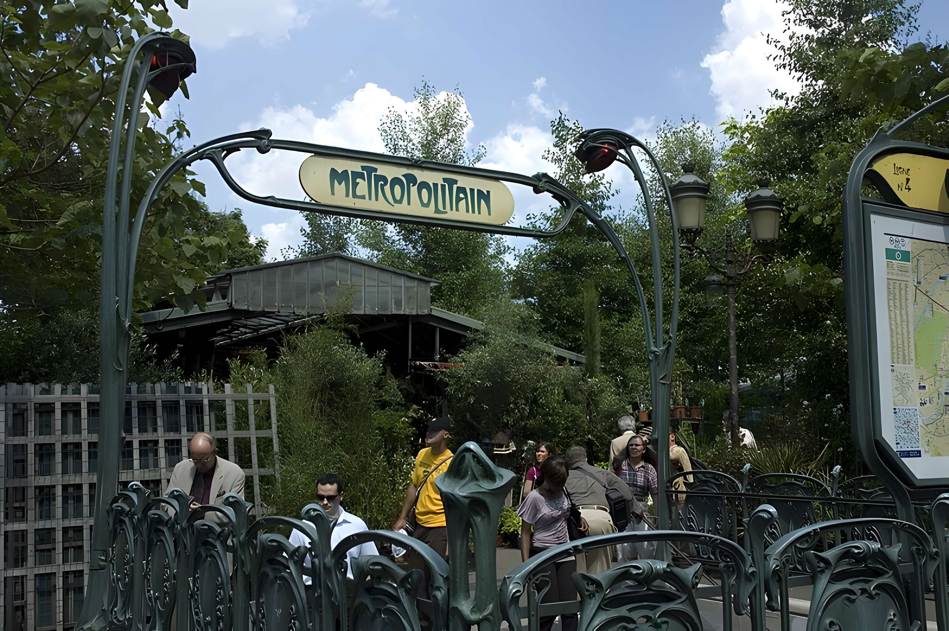 Édicule Guimard de la station Cité - Paris 4ème