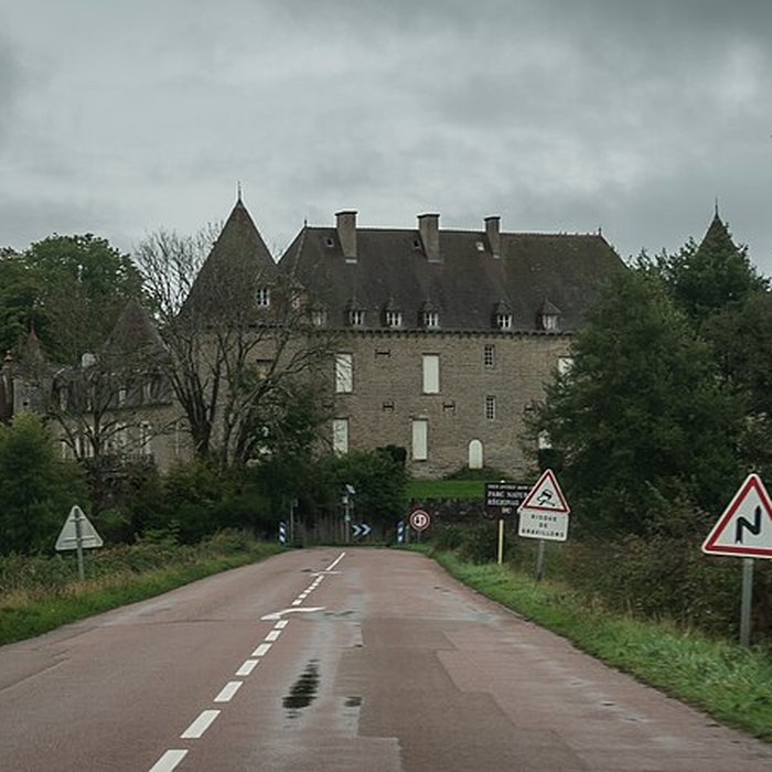 Photo de Château de Marcilly à Cervon