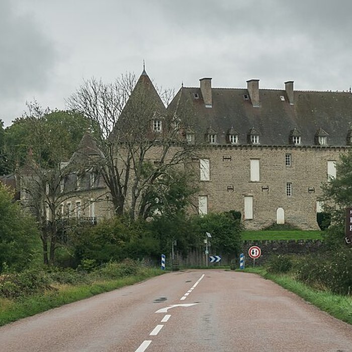 Photo de Château de Marcilly à Cervon