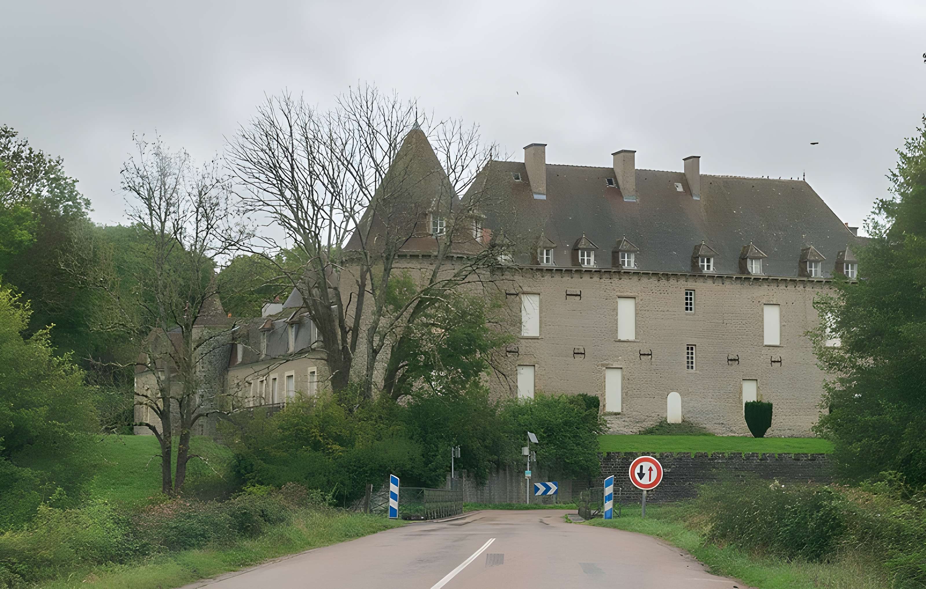 Château de Marcilly à Cervon