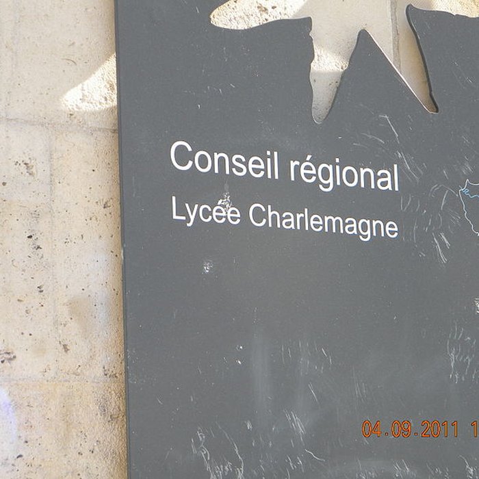 Photo de Lycée Charlemagne ancienne maison professe des Jésuites