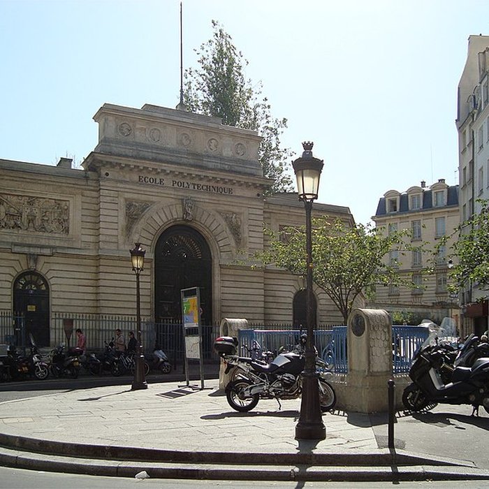 Photo de Ecole polytechnique  Voir aussi : Enceinte de Philippe-Auguste