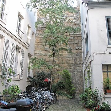 Ecole polytechnique  Voir aussi : Enceinte de Philippe-Auguste