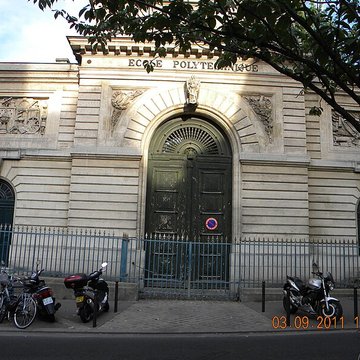 Ecole polytechnique  Voir aussi : Enceinte de Philippe-Auguste