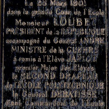 Ecole polytechnique  Voir aussi : Enceinte de Philippe-Auguste