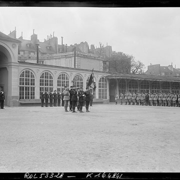 Ecole polytechnique  Voir aussi : Enceinte de Philippe-Auguste