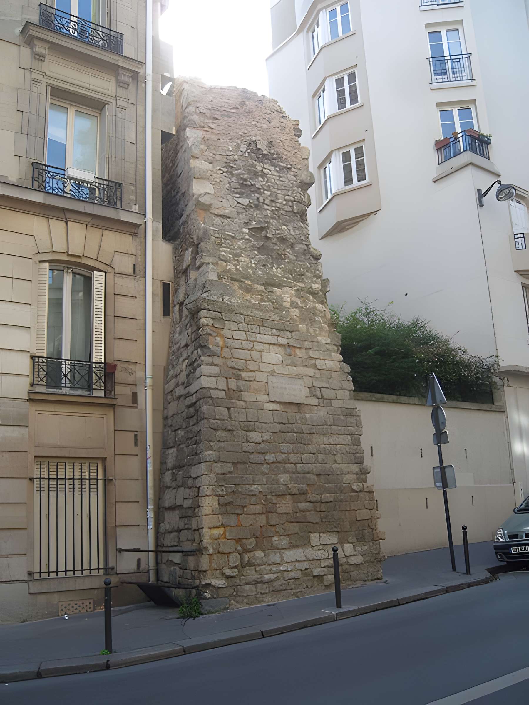 Ecole polytechnique  (Voir aussi : Enceinte de Philippe-Auguste)