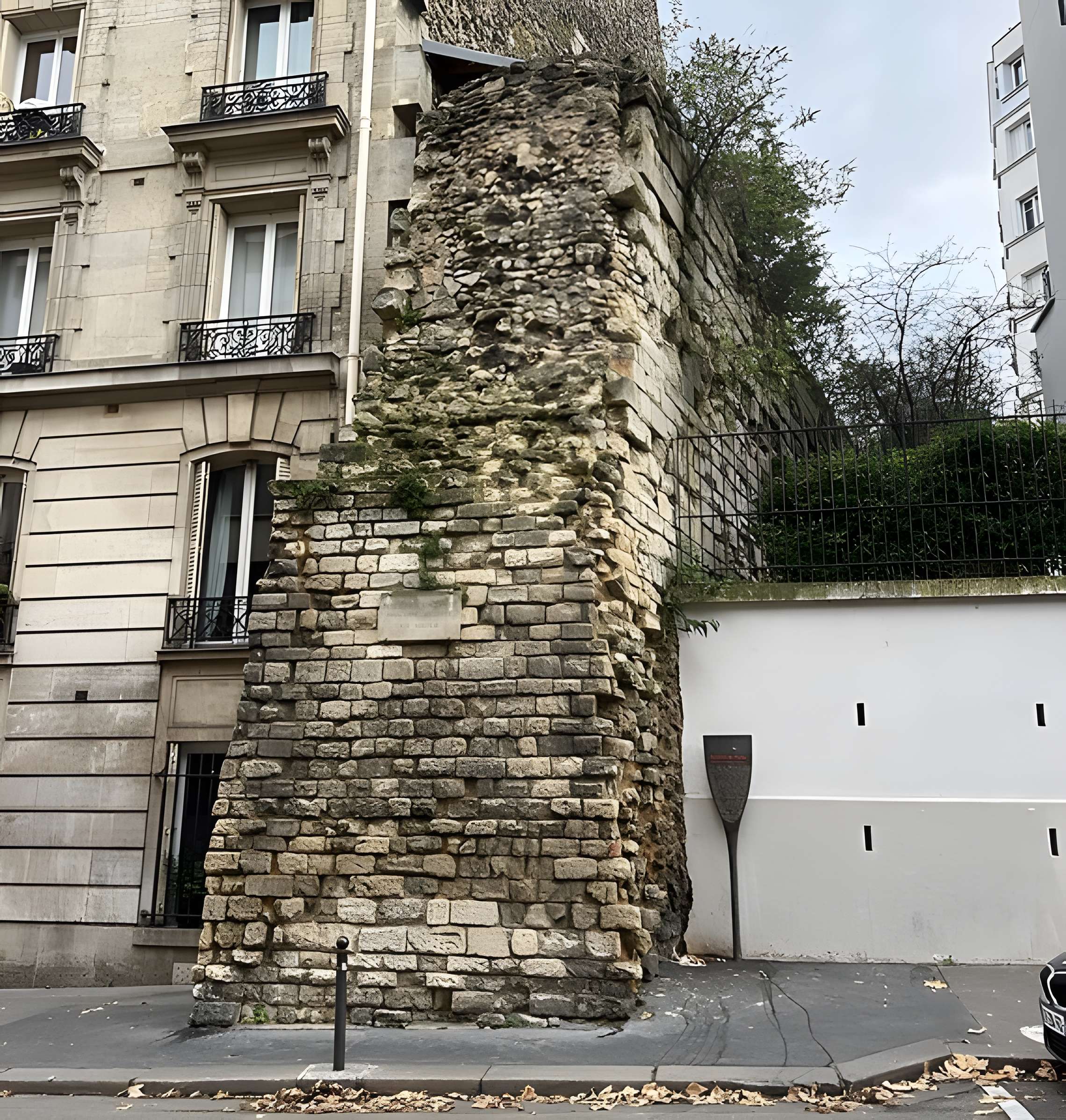 Ecole polytechnique  (Voir aussi : Enceinte de Philippe-Auguste)