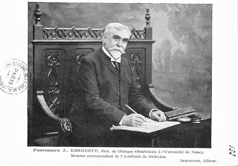 Académie nationale de chirurgie à Paris