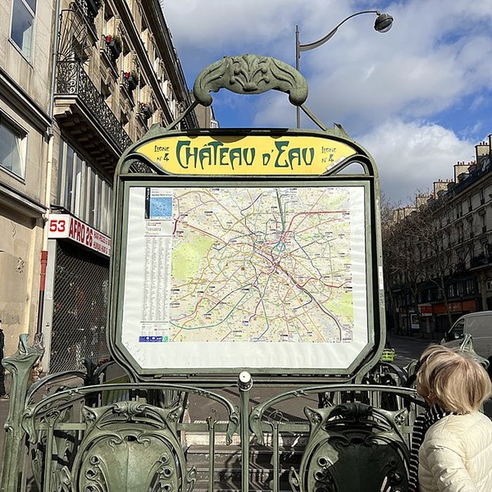 Photo de Édicule Guimard de la station Château dEau - Paris 10ème