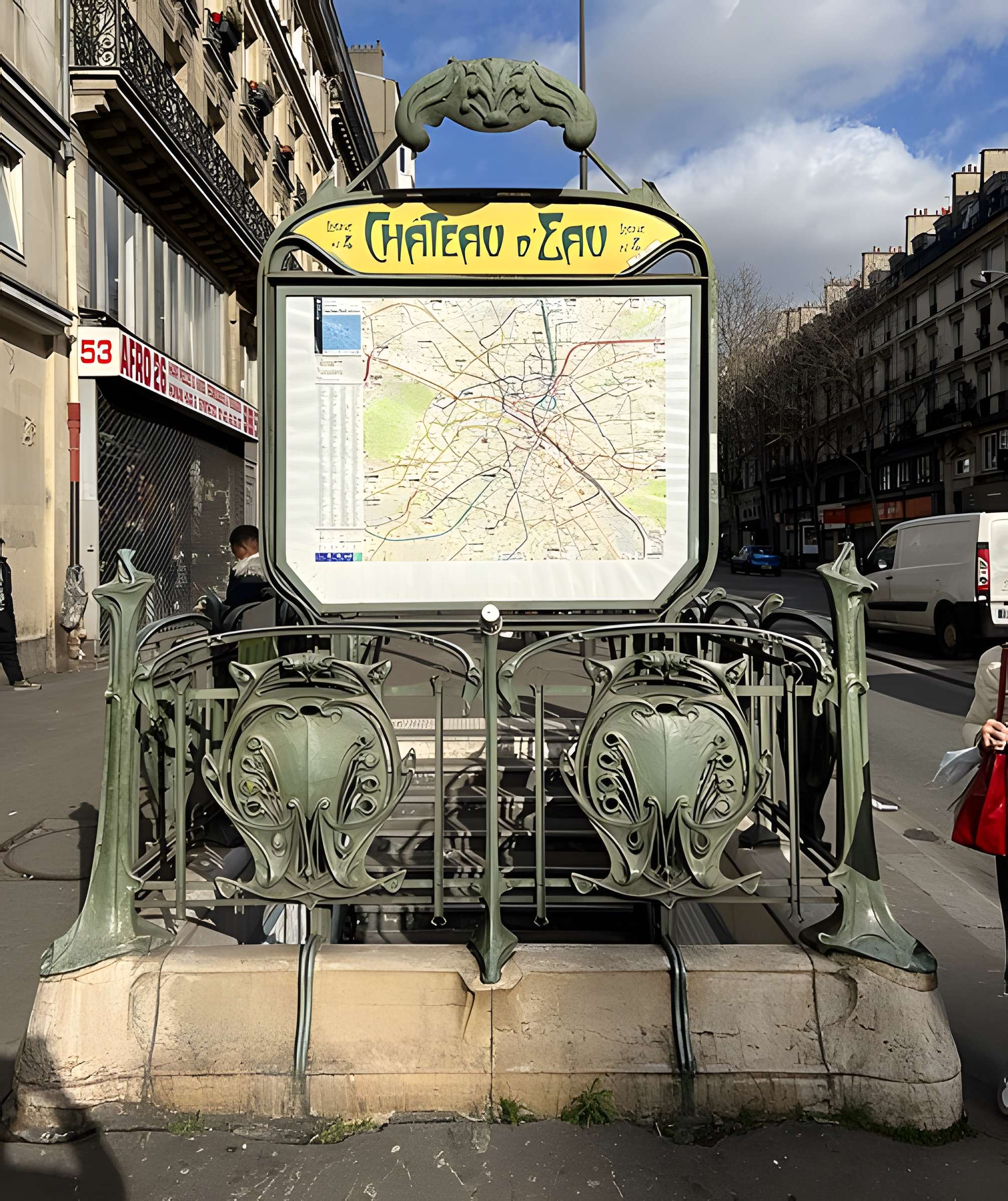 Édicule Guimard de la station Château d'Eau - Paris 10ème