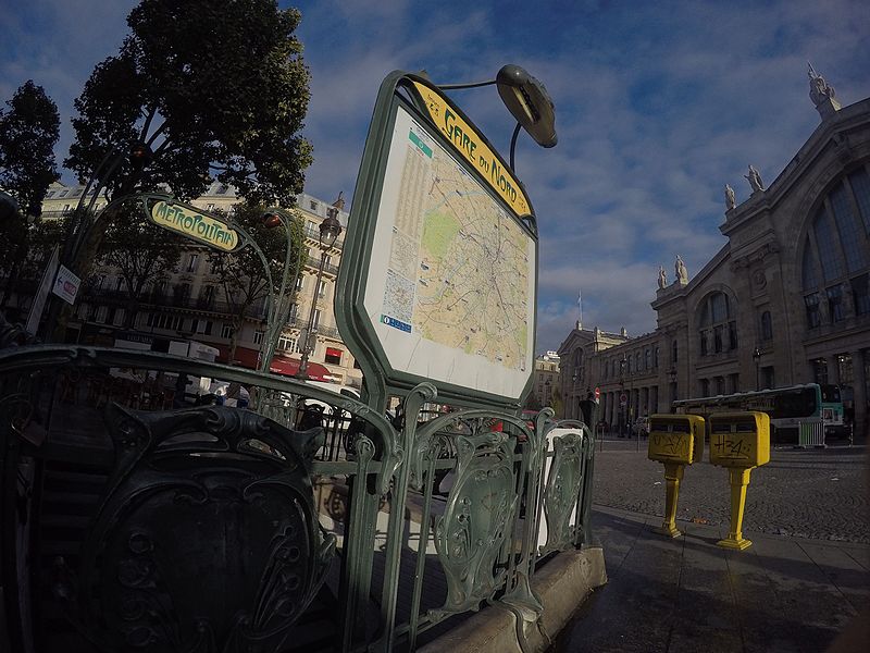 Édicule Guimard de la station Gare du Nord 12 B-D - Paris 10ème
