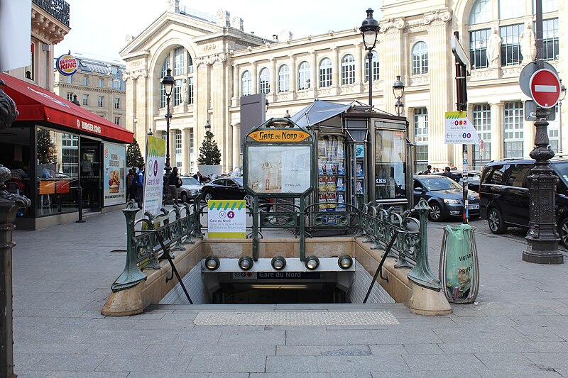 Édicule Guimard de la station Gare du Nord 12 B-D - Paris 10ème