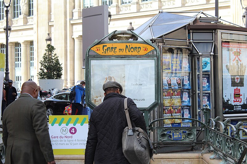 Édicule Guimard de la station Gare du Nord 12 B-D - Paris 10ème