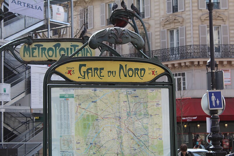 Édicule Guimard de la station Gare du Nord 12 B-D - Paris 10ème
