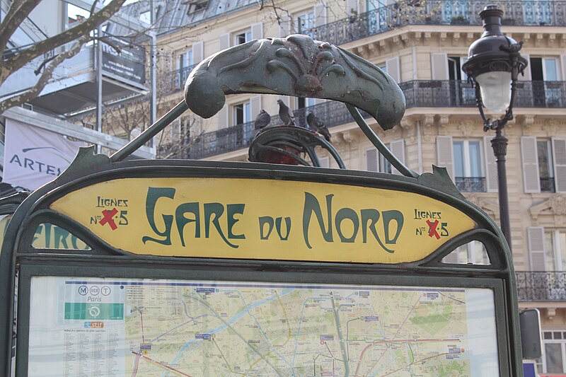 Édicule Guimard de la station Gare du Nord 12 B-D - Paris 10ème