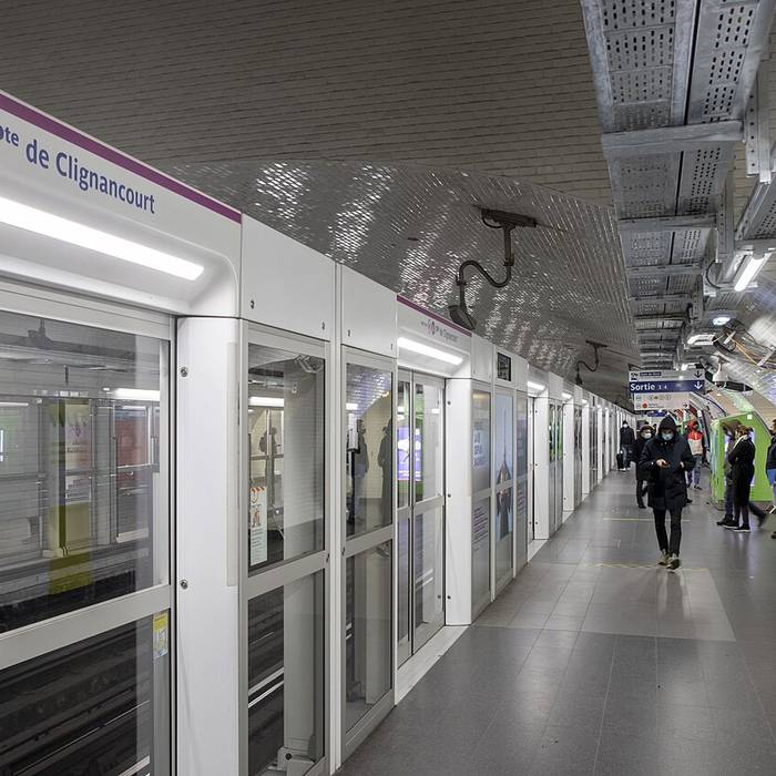Photo de Édicule Guimard de la station Gare du Nord 12 B-D - Paris 10ème