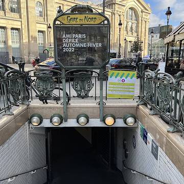 Édicule Guimard de la station Gare du Nord 12 B-D - Paris 10ème