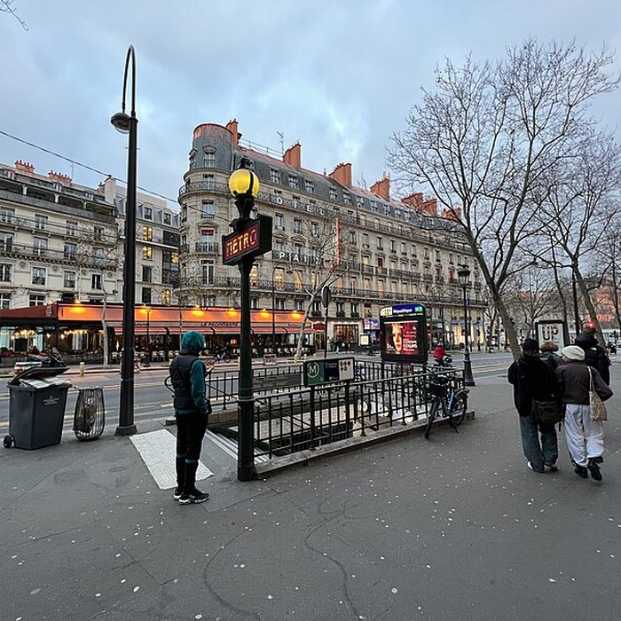Photo de Édicule Guimard de la station République - Paris 10ème
