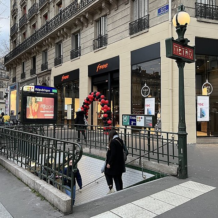 Photo de Édicule Guimard de la station République - Paris 10ème