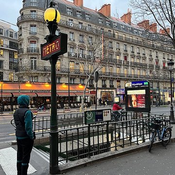 Édicule Guimard de la station République - Paris 10ème
