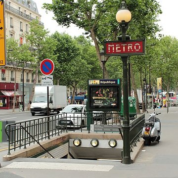 Édicule Guimard de la station République - Paris 10ème