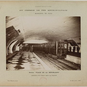 Édicule Guimard de la station République - Paris 10ème