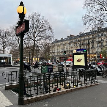 Édicule Guimard de la station République - Paris 10ème