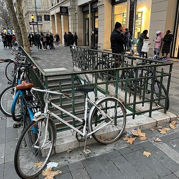Édicule Guimard de la station République - Paris 10ème