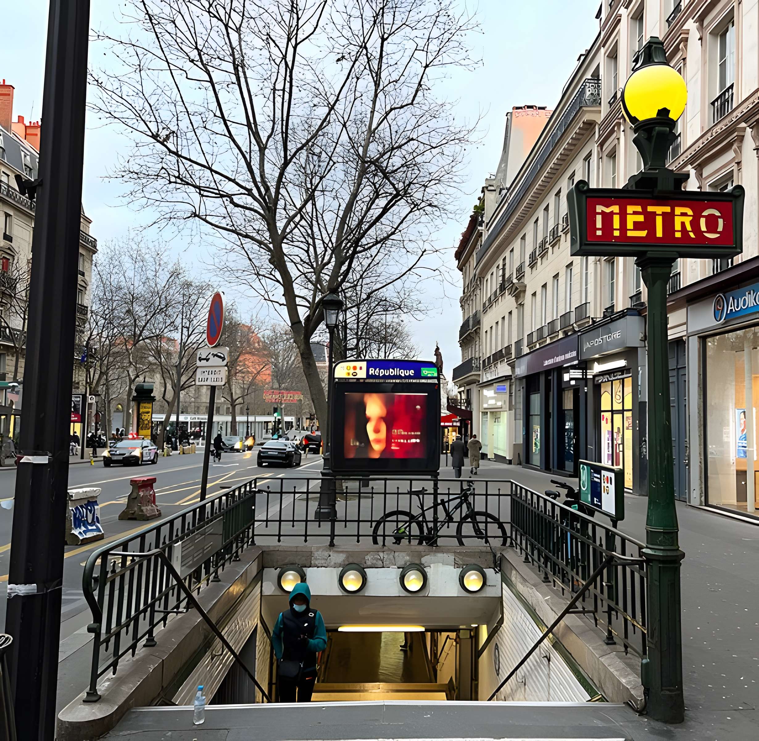 Édicule Guimard de la station République - Paris 10ème