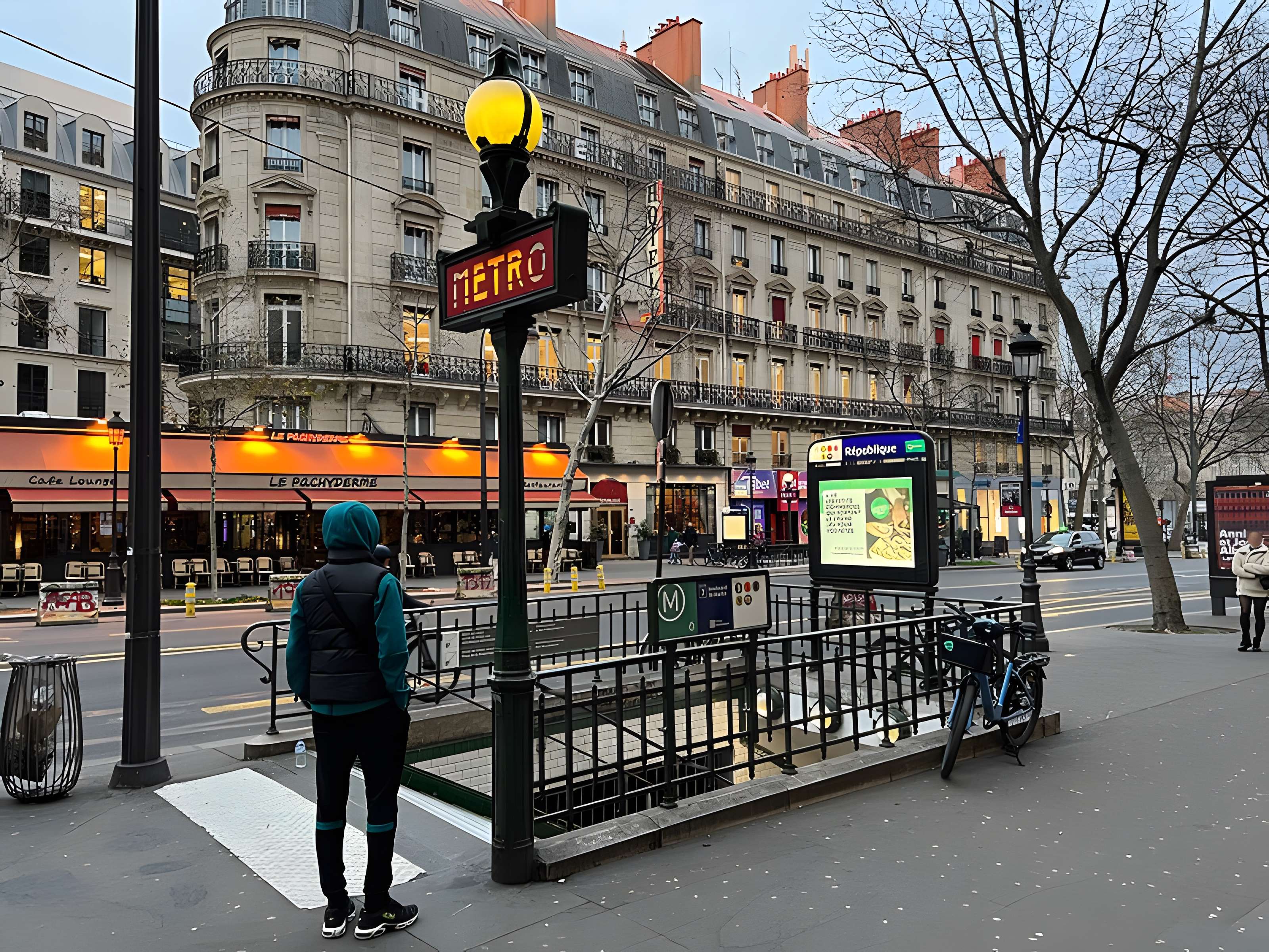 Édicule Guimard de la station République - Paris 10ème