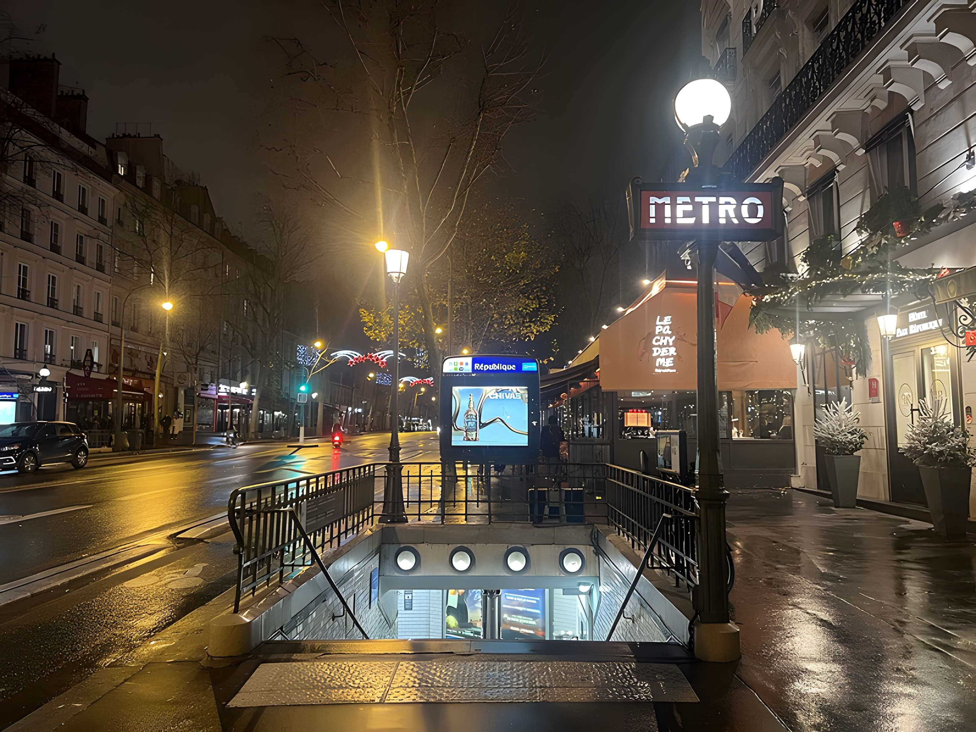 Édicule Guimard de la station République - Paris 10ème