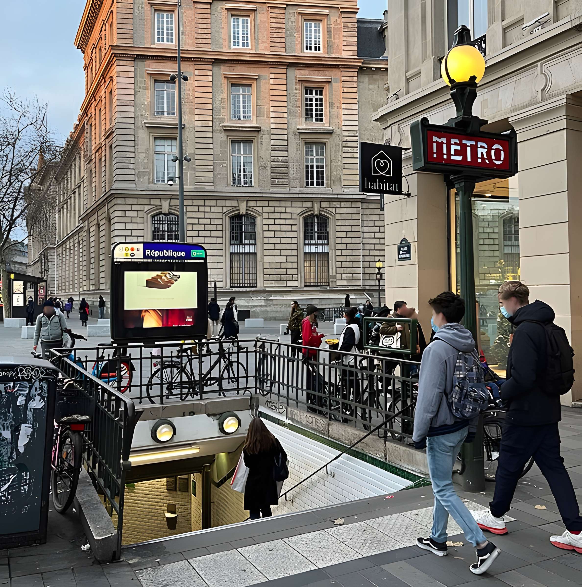 Édicule Guimard de la station République - Paris 10ème