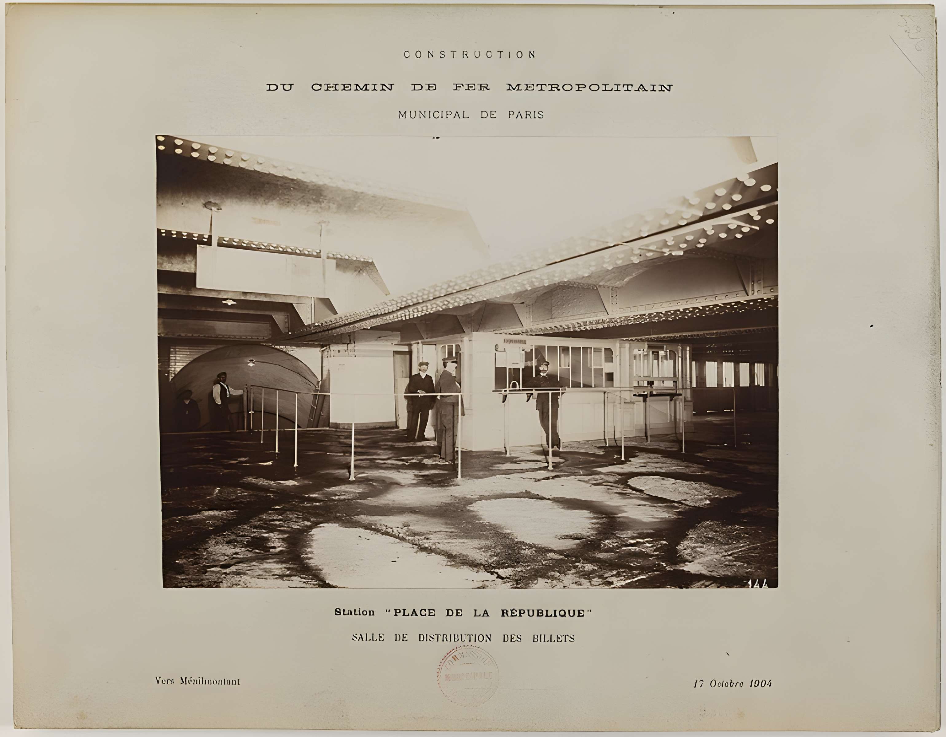 Édicule Guimard de la station République - Paris 10ème