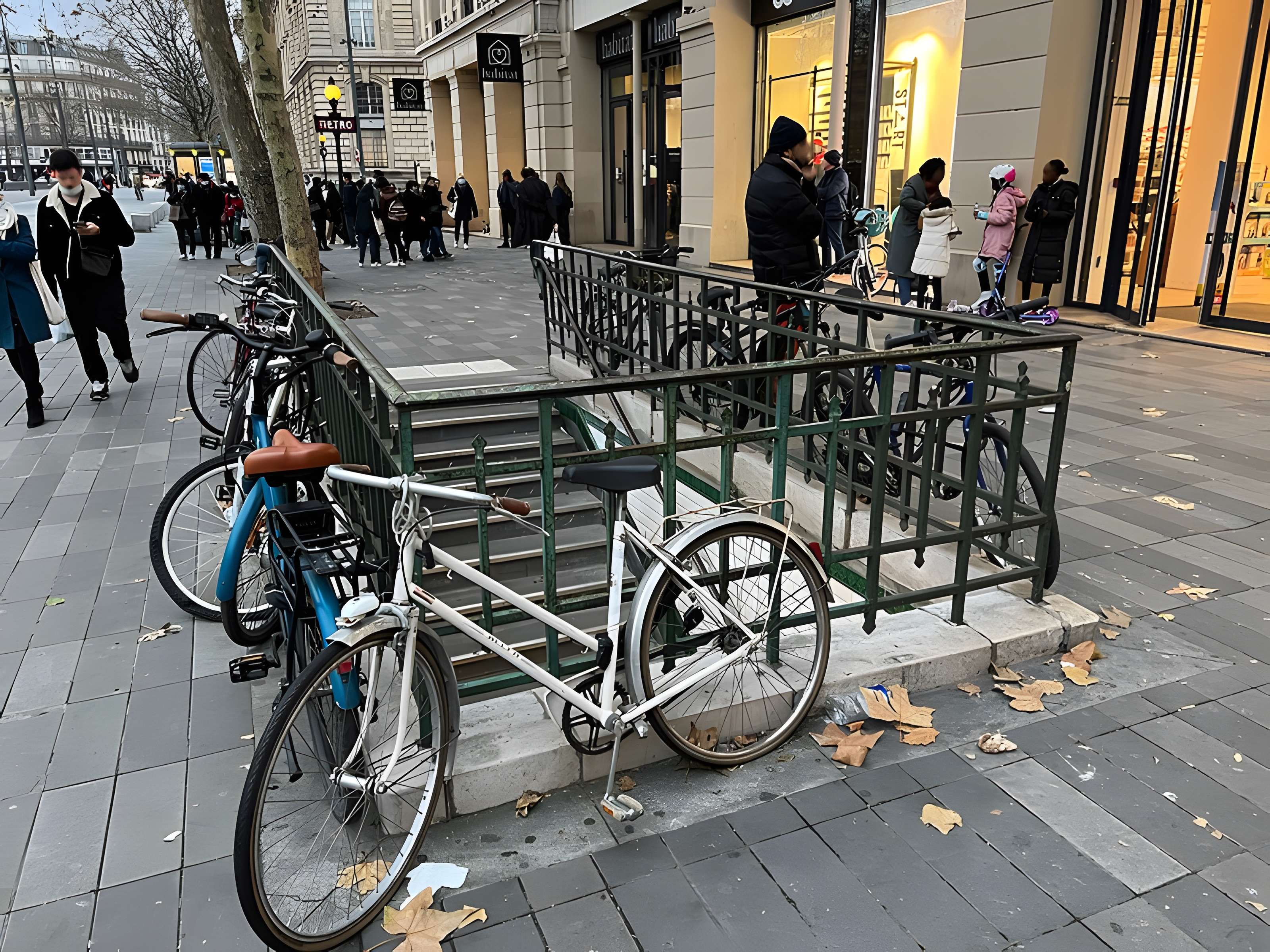 Édicule Guimard de la station République - Paris 10ème