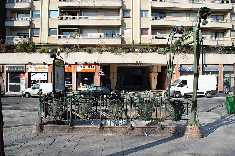 Édicule Guimard de la station Bréguet-Sabin - Paris 11ème