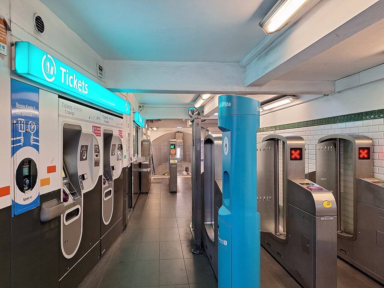 Édicule Guimard de la station Bréguet-Sabin - Paris 11ème