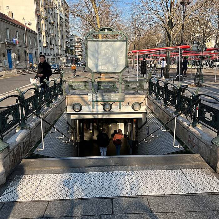 Photo de Édicule Guimard de la station Bréguet-Sabin - Paris 11ème