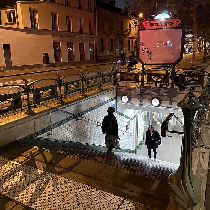 Photo de Édicule Guimard de la station Bréguet-Sabin - Paris 11ème