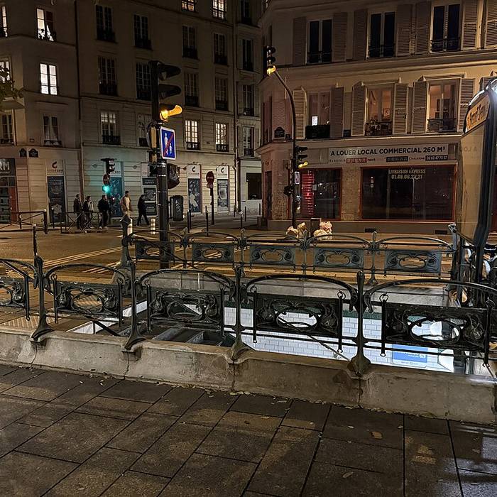 Photo de Édicule Guimard de la station Bréguet-Sabin - Paris 11ème