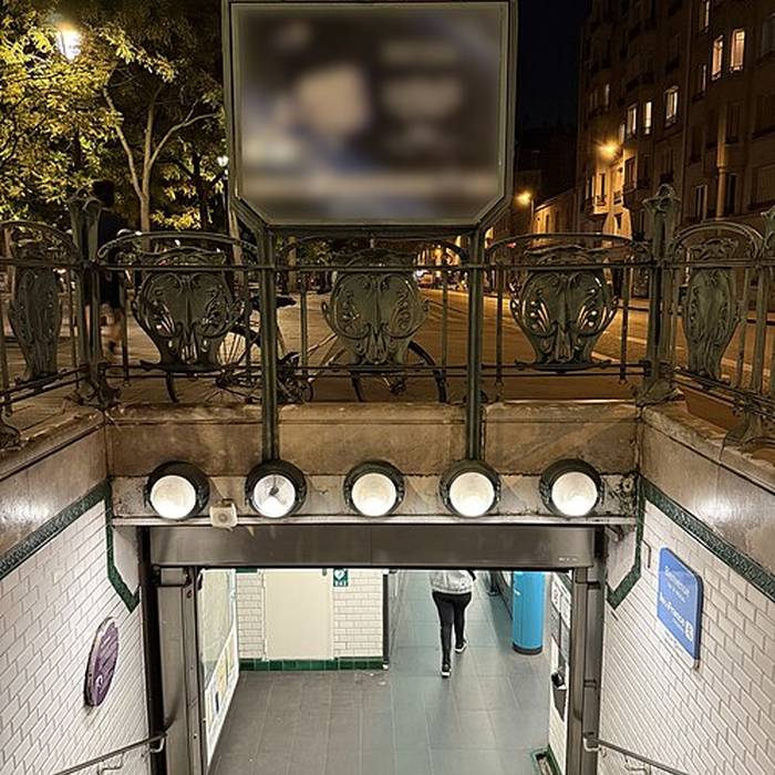 Photo de Édicule Guimard de la station Bréguet-Sabin - Paris 11ème