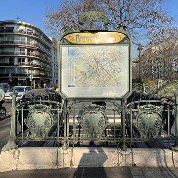 Édicule Guimard de la station Bréguet-Sabin - Paris 11ème